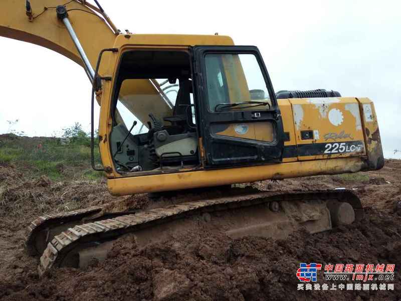 江西出售转让二手18000小时2007年现代R225LC挖掘机