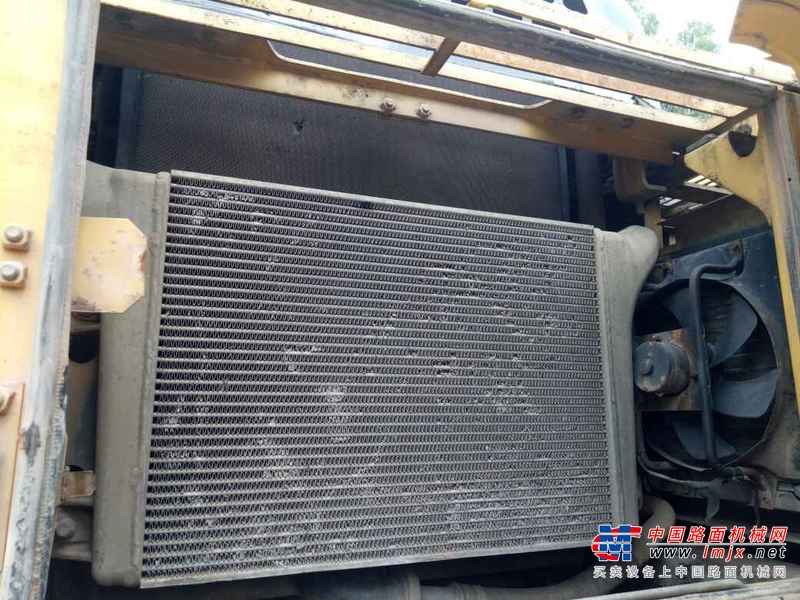 广东出售转让二手15300小时2003年小松PC300挖掘机