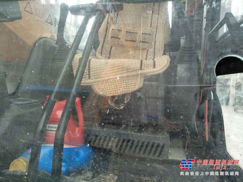 重庆出售转让二手10000小时2012年三一重工SY235挖掘机