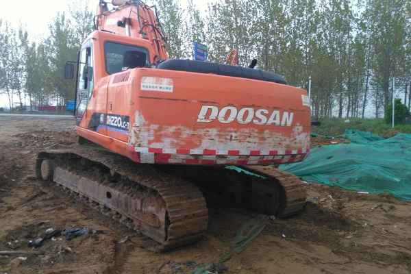 河南出售转让二手6580小时2009年斗山DH220LC挖掘机