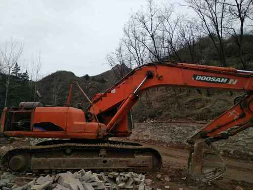 河北出售转让二手12000小时2009年斗山DH300LC挖掘机