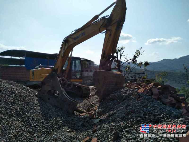 重庆出售转让二手13000小时2009年山重建机JCM921D挖掘机