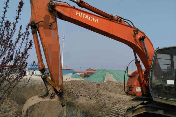 天津出售转让二手10000小时2003年日立EX135US挖掘机