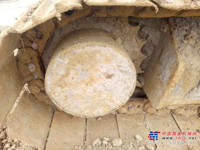 广西出售转让二手16872小时2004年神钢SK230LC挖掘机