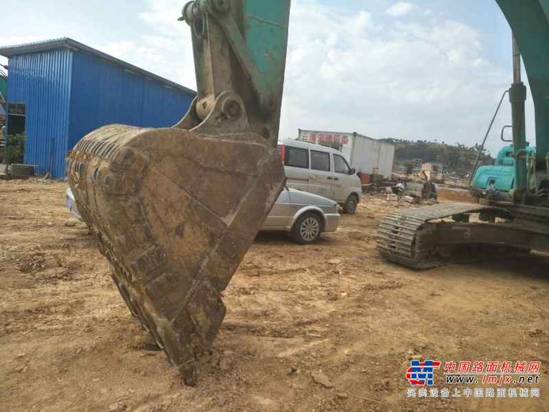 云南出售转让二手12000小时2006年神钢SK250LC挖掘机