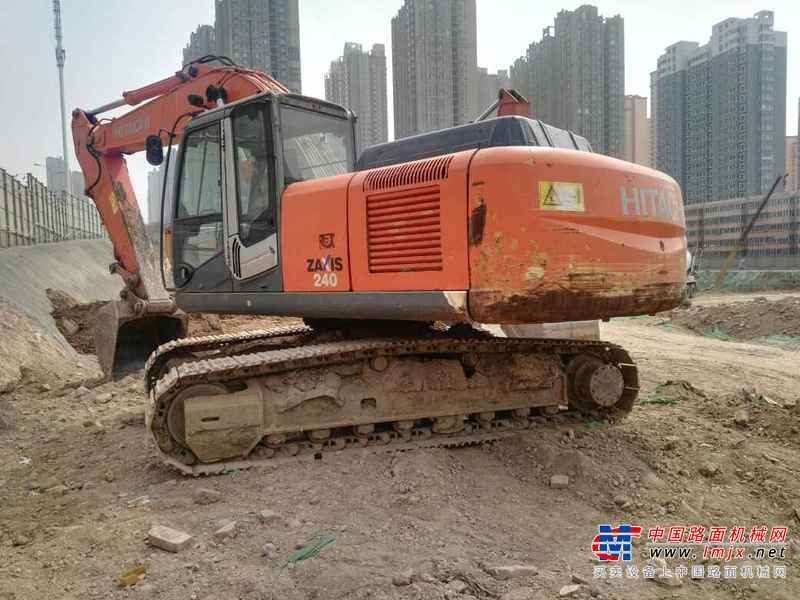 山西出售转让二手6000小时2009年日立ZX240挖掘机