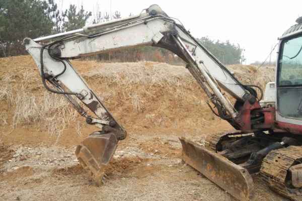 山东出售转让二手10000小时2007年竹内TB180挖掘机