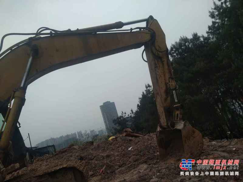 重庆出售转让二手17899小时2004年卡特彼勒320B挖掘机