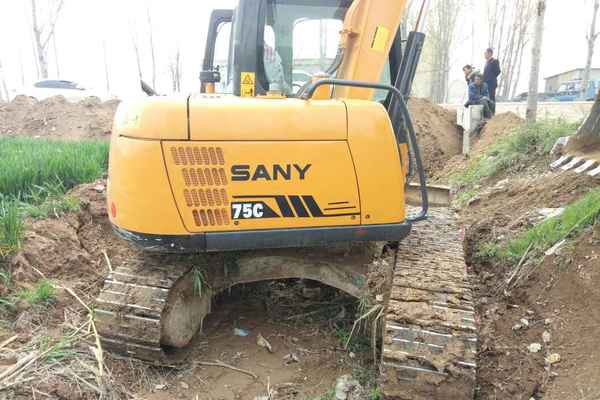 河南出售转让二手7000小时2010年三一重工SY75C挖掘机