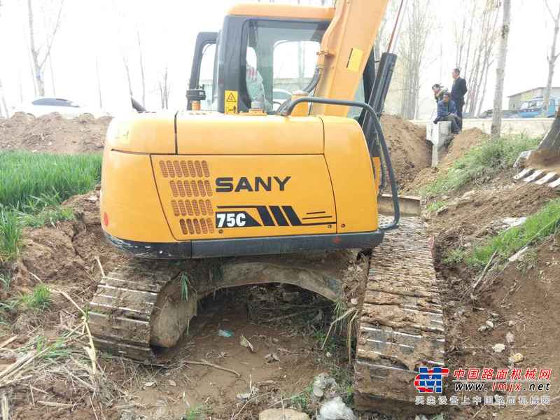 河南出售转让二手7000小时2010年三一重工SY75C挖掘机