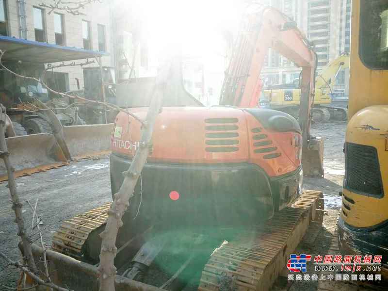 山西出售转让二手8000小时2009年日立ZX55UR挖掘机