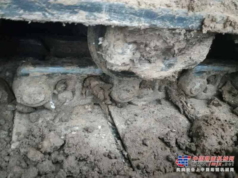 河南出售转让二手5600小时2012年现代R215挖掘机