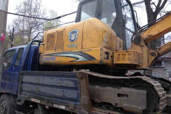 河北出售转让二手8000小时2010年龙工LG6065挖掘机