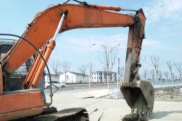 浙江出售转让二手12000小时2003年日立EX200挖掘机