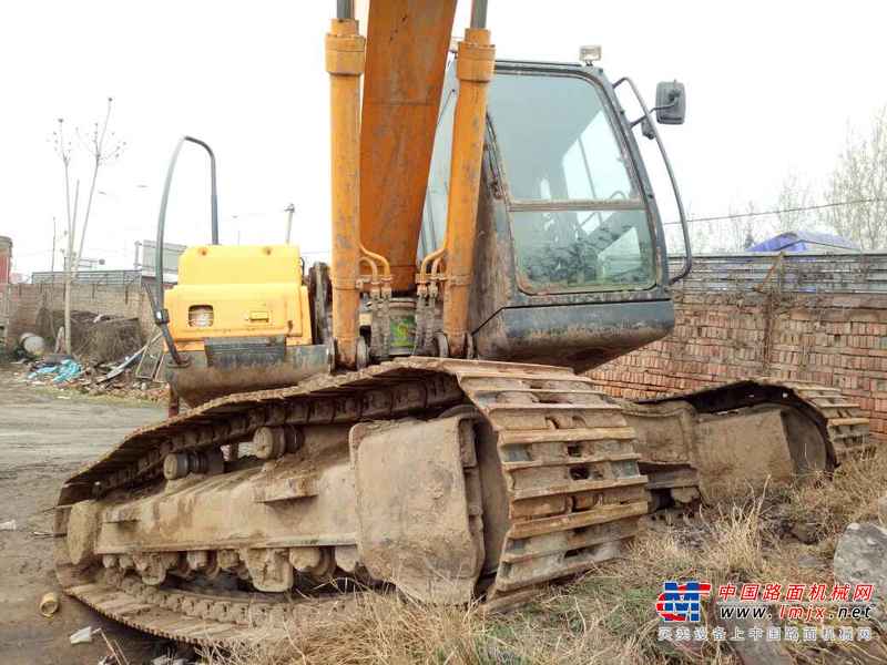 河南出售转让二手4594小时2013年现代R225LC挖掘机