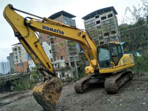 重庆出售转让二手15000小时2009年小松PC220LC挖掘机