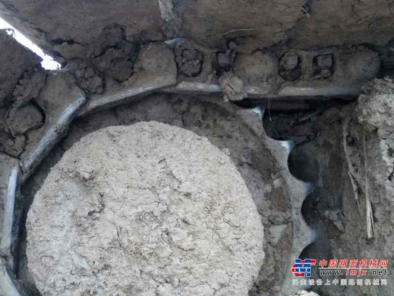 内蒙古出售转让二手9000小时2010年玉柴YC135挖掘机