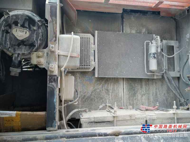 河南出售转让二手8000小时2010年日立ZX210H挖掘机