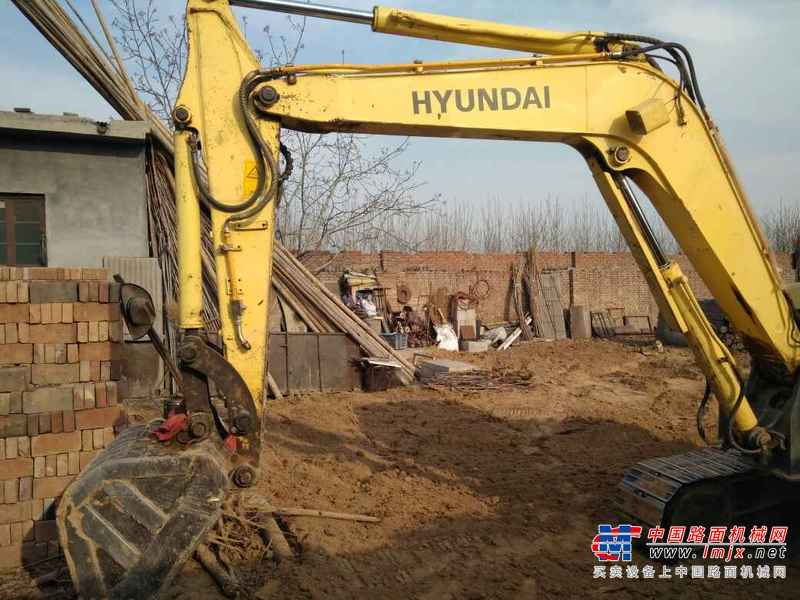 河北出售转让二手6000小时2013年现代R60挖掘机