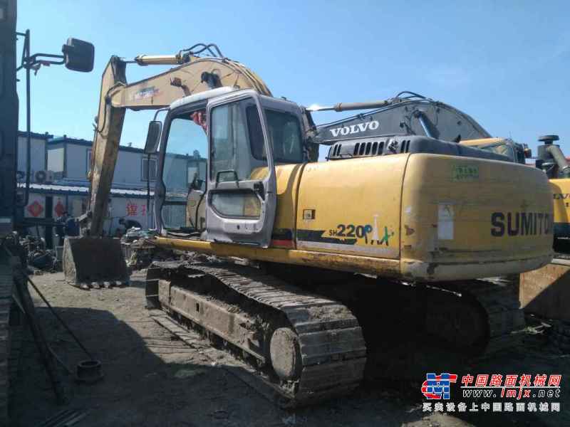 黑龙江出售转让二手15000小时2006年住友SH200A3挖掘机