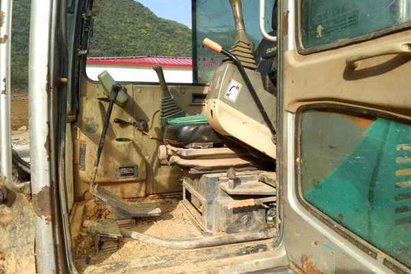 广东出售转让二手4500小时2011年山河智能SWE50N9挖掘机