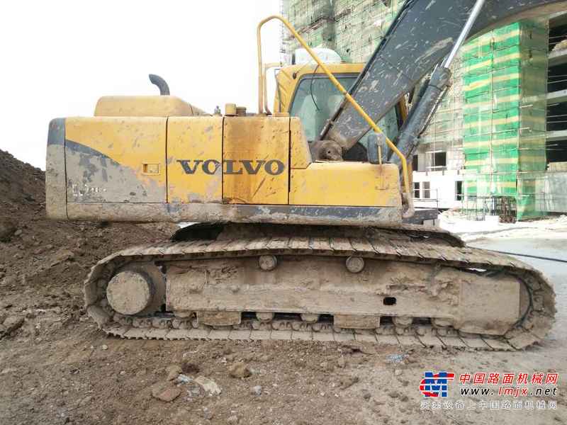 山东出售转让二手7606小时2011年沃尔沃EC210B挖掘机