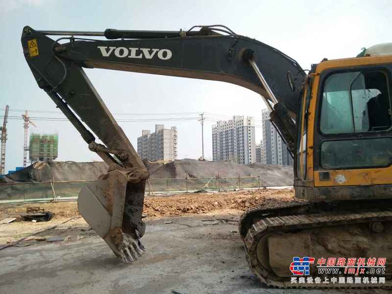 山东出售转让二手7606小时2011年沃尔沃EC210B挖掘机