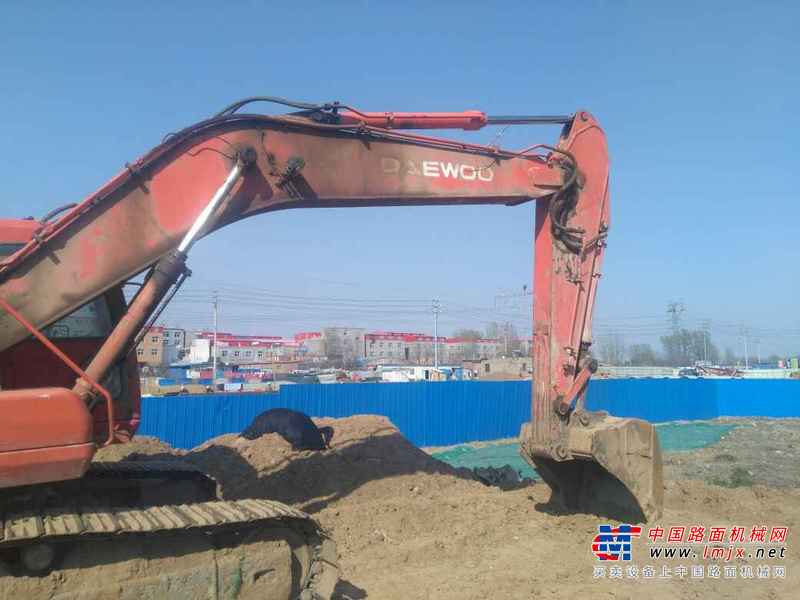 河南出售转让二手8500小时2005年大宇DH220LC挖掘机