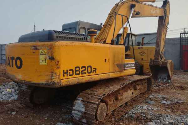 河南出售转让二手5400小时2012年加藤HD820R挖掘机