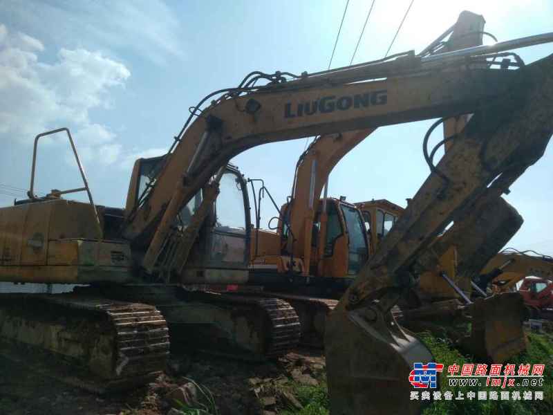 重庆出售转让二手4000小时2014年柳工CLG915D挖掘机