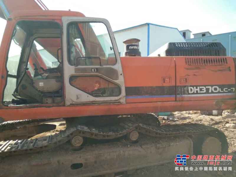 河北出售转让二手9000小时2009年斗山DH370LC挖掘机
