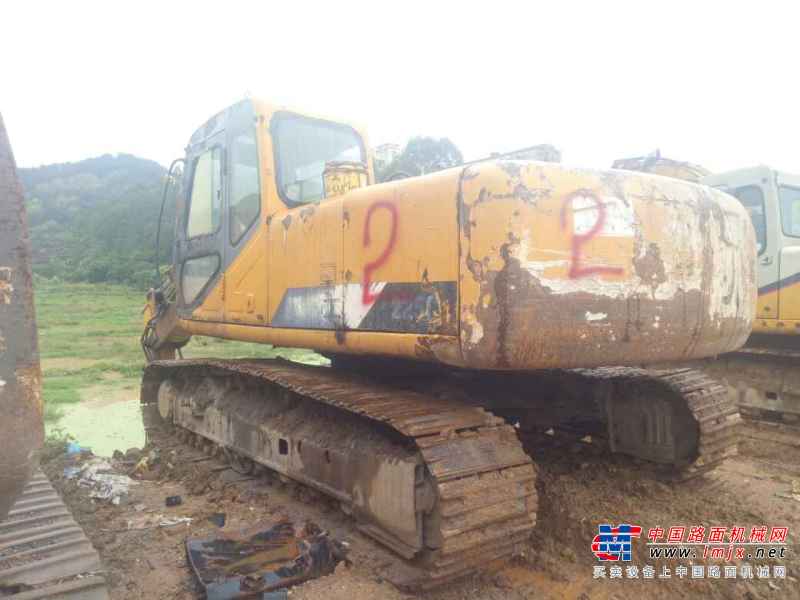 广西出售转让二手10000小时2007年柳工CLG225C挖掘机