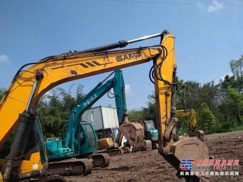 重庆出售转让二手5600小时2012年三一重工SY135C挖掘机