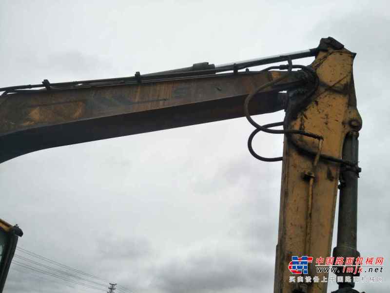 云南出售转让二手8000小时2011年三一重工SY135C挖掘机