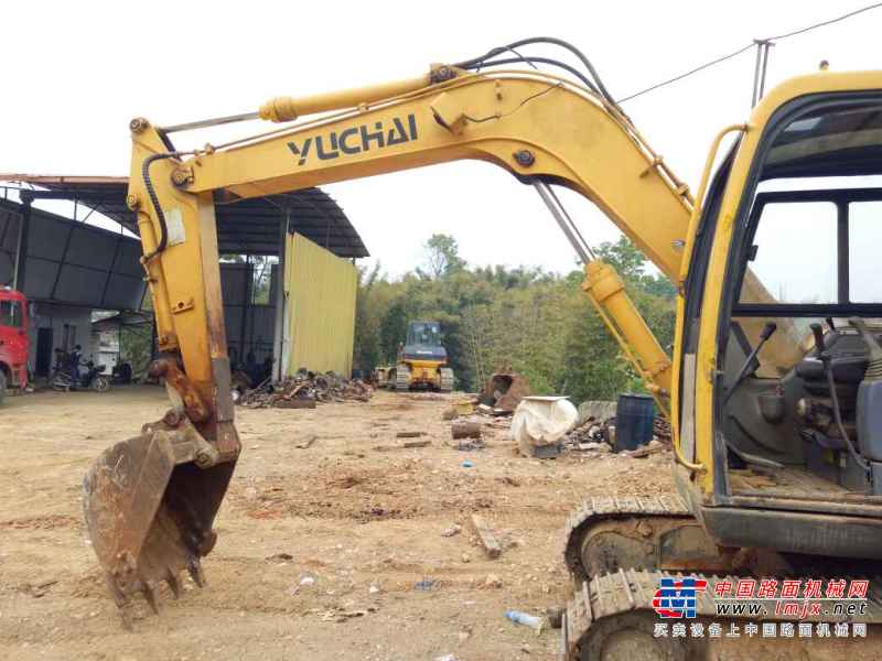 云南出售转让二手7027小时2009年玉柴YC85挖掘机