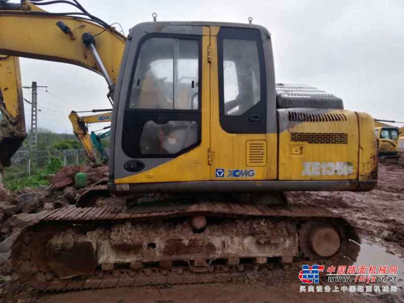 重庆出售转让二手4000小时2012年徐工XE135B挖掘机