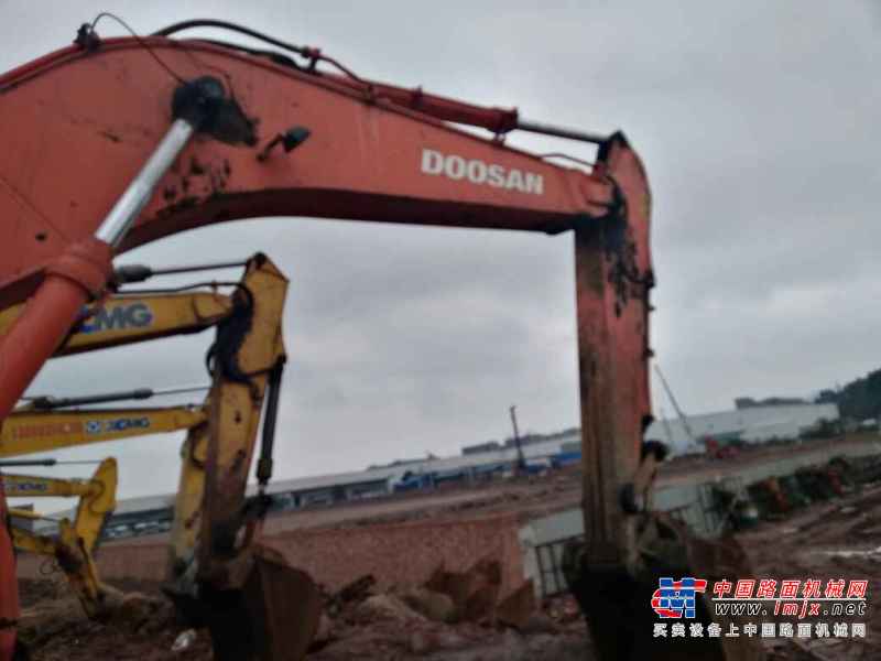 重庆出售转让二手13000小时2009年斗山DH258LC挖掘机