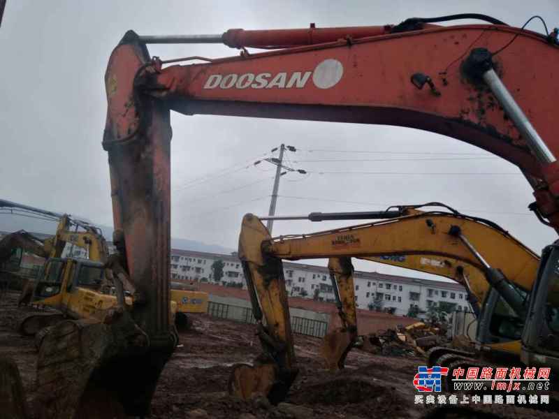 重庆出售转让二手13000小时2009年斗山DH258LC挖掘机