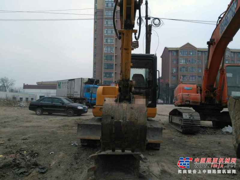 黑龙江出售转让二手8000小时2010年福田雷沃FR65V8挖掘机