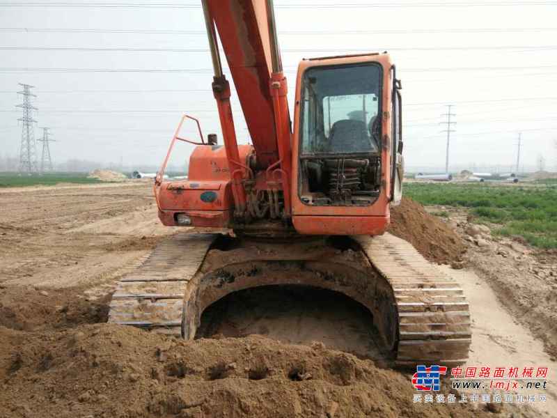 河南出售转让二手15000小时2005年斗山DH220挖掘机