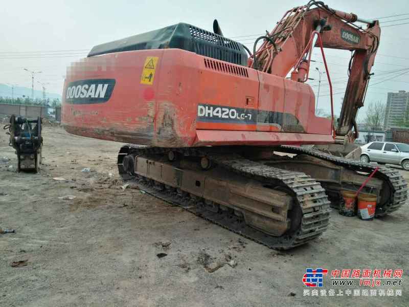 河南出售转让二手7000小时2011年斗山DH370LC挖掘机