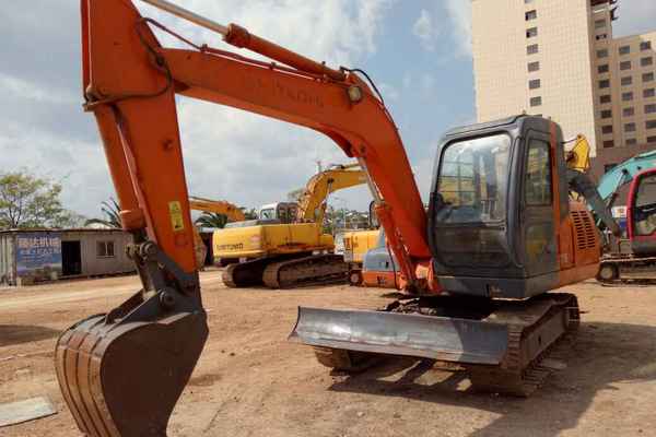 云南出售转让二手8540小时2009年日立EX70挖掘机