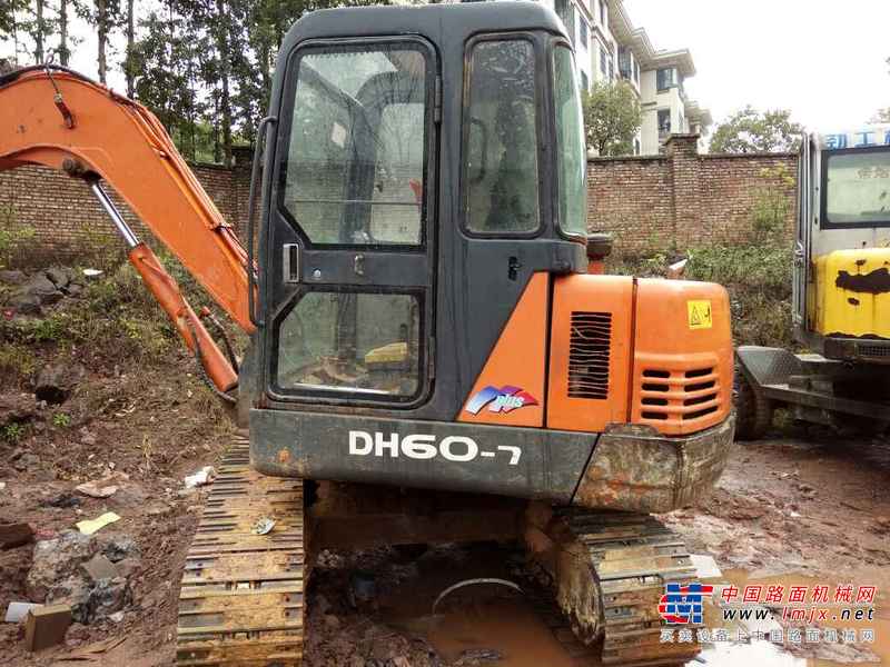 江西出售转让二手8000小时2011年斗山DH60挖掘机