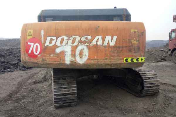 内蒙古出售转让二手9000小时2010年斗山DH370LC挖掘机