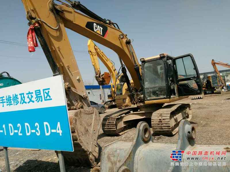 陕西出售转让二手4700小时2010年卡特彼勒315D挖掘机