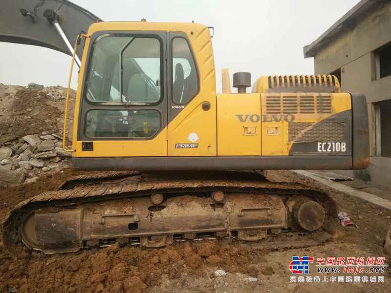 山东出售转让二手9800小时2010年沃尔沃EC210BLC挖掘机