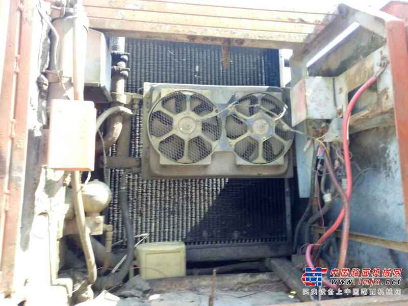 广东出售转让二手18000小时2003年日立EX200挖掘机