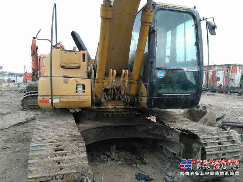 黑龙江出售转让二手17000小时2004年卡特彼勒320C挖掘机