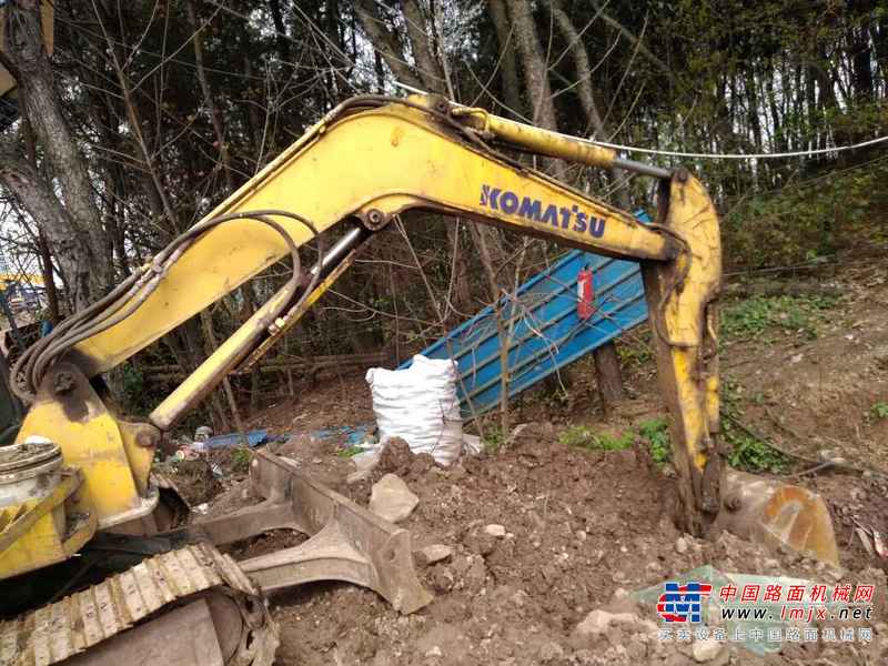 重庆出售转让二手9000小时2010年小松PC56挖掘机