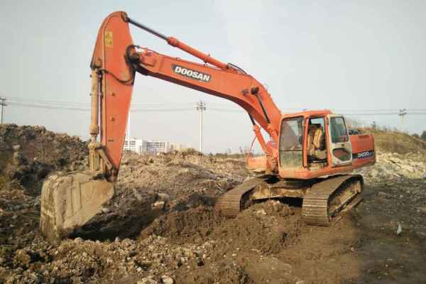 浙江出售转让二手8609小时2010年斗山DH220LC挖掘机